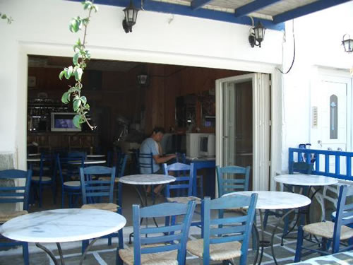 cafe  on main road to kastro