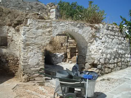 kastro entrance