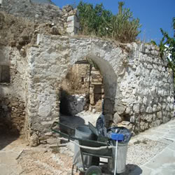 kastro entrance