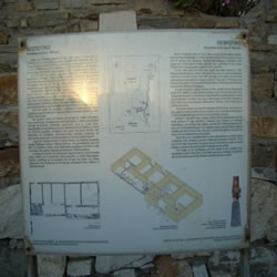 signs about ancient ruins despotiko