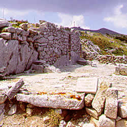 ancient ruins or santorini