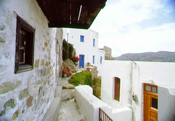 houses all jumbled together