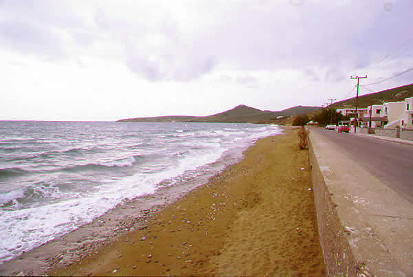 sandy beach - Tinos doesnt have a lot of beaches