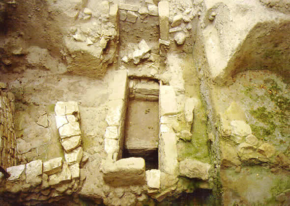 ancient grave maaybe odysseus?