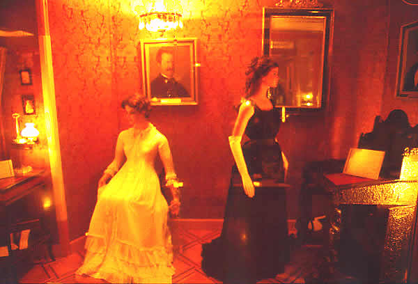 museum costume display