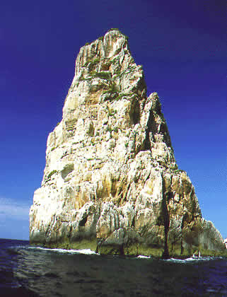 sea peak opposite caves