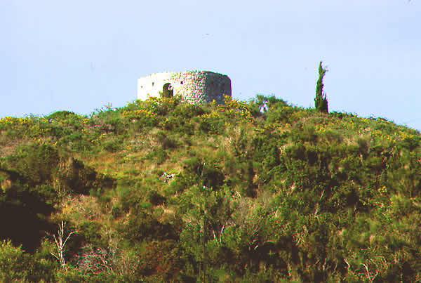 the Venitian kastro or hilltop castle