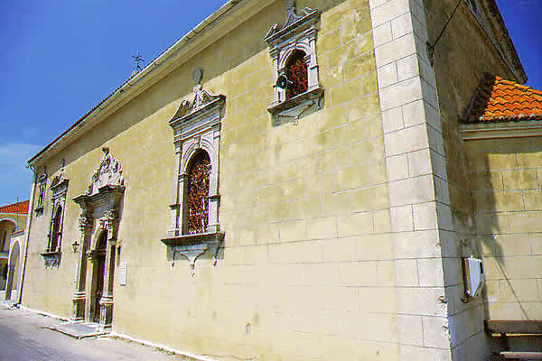 Italianate style facade