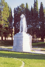 lion monument to sacred band